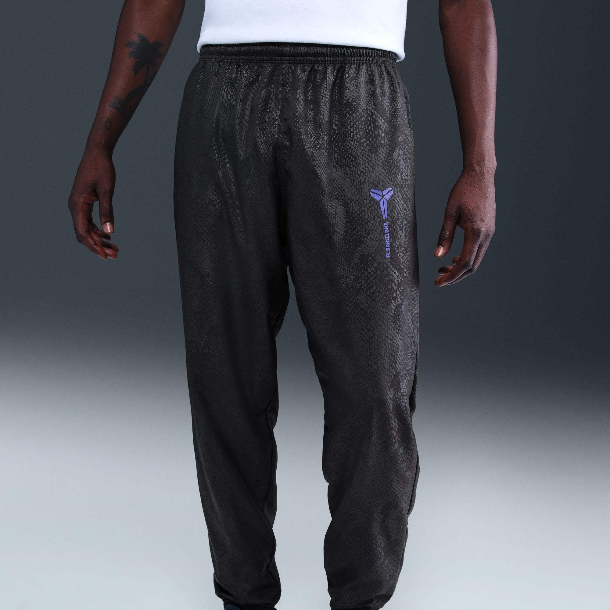 Nike Kobe Bryant FC Barcelona Away Men's Soccer Graphic Track Pants