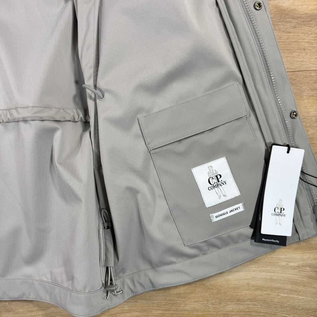 C.P. Company Shell-R Goggle Lens Jacket in Dove