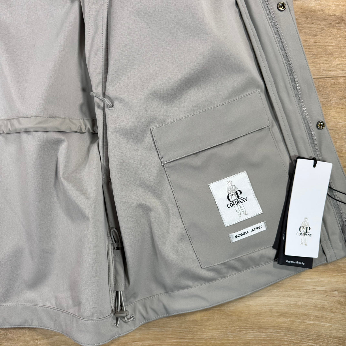 C.P. Company Shell-R Goggle Lens Jacket in Dove