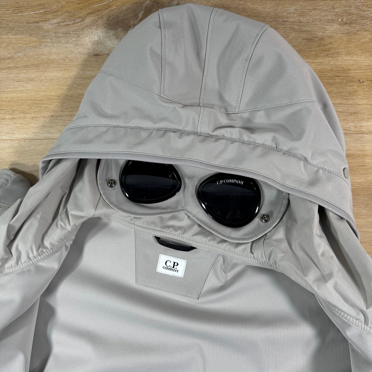 C.P. Company Shell-R Goggle Lens Jacket in Dove