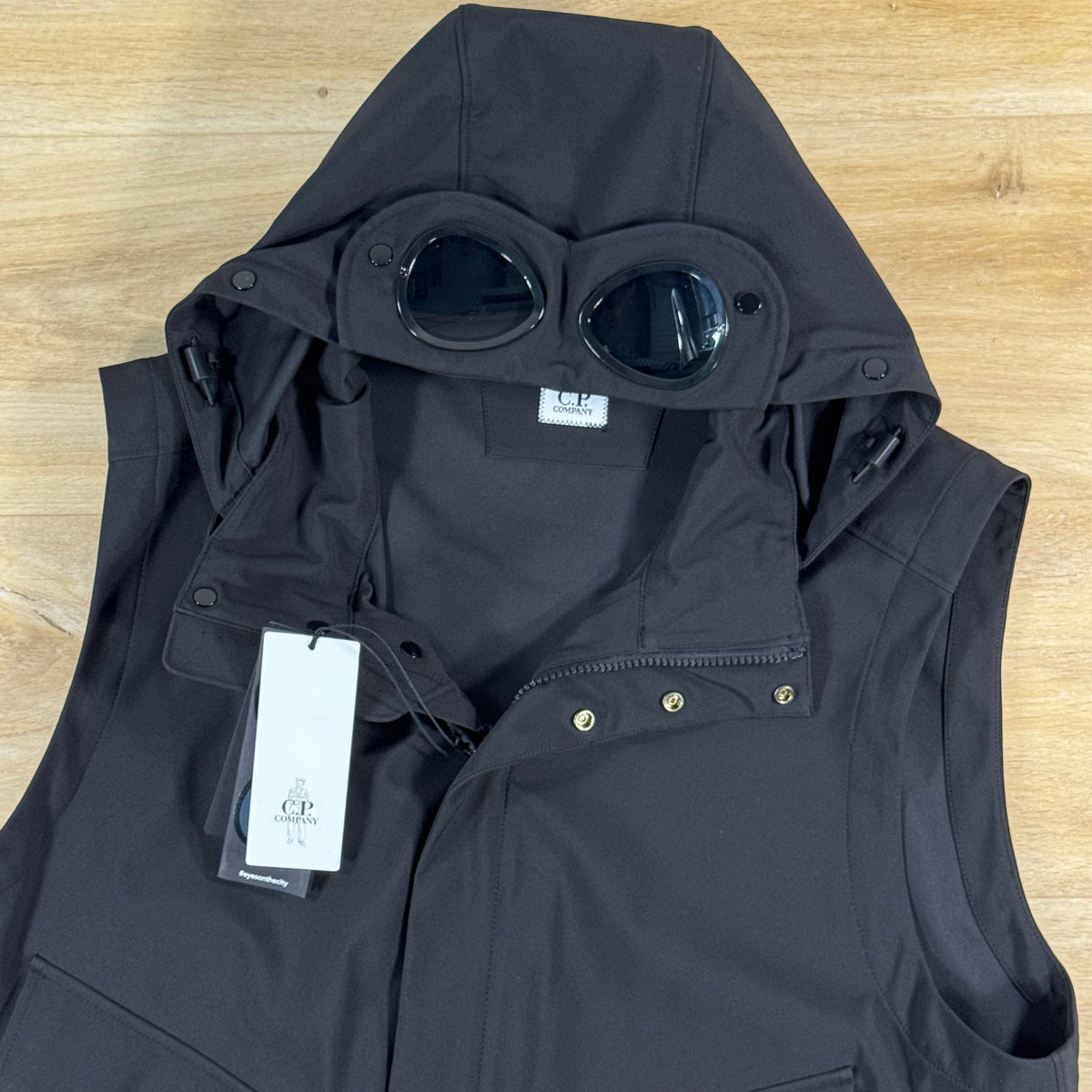 C.P. Company Shell-R Goggle Gilet in Black