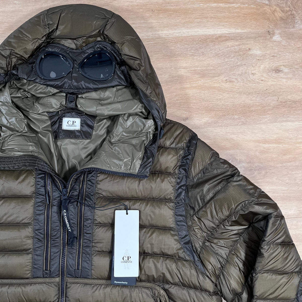 C.P. Company D.D. Shell Goggle Down Jacket in Ivy Green