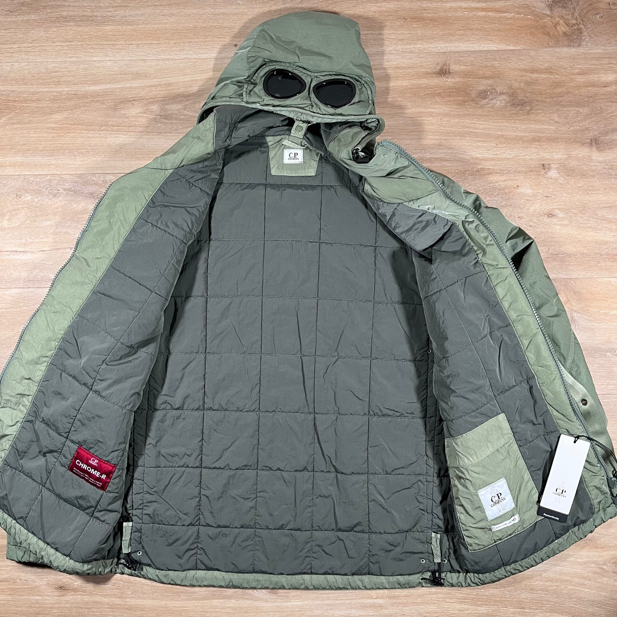 C.P. Company Chrome-R Padded Goggle Jacket in Seagrass - Green