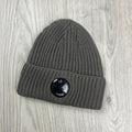 CP Company Lens Beanie - Walnut