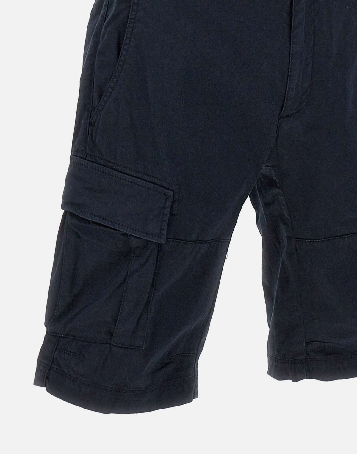 Cp Company 116A Satin Stretch Cargo Shorts In Navy